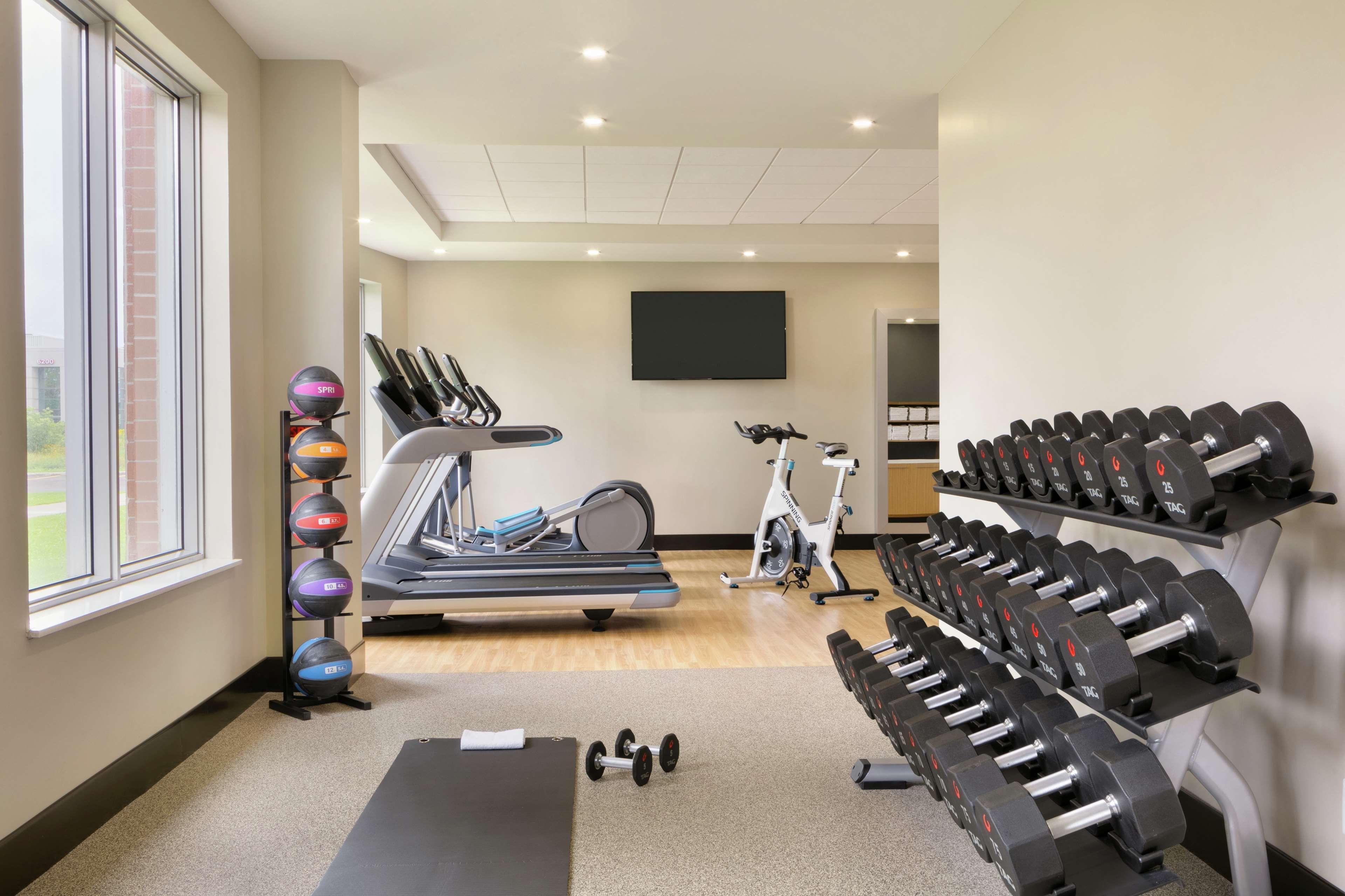 Embassy Suites By Hilton Montreal Airport Pointe-Claire Eksteriør bilde