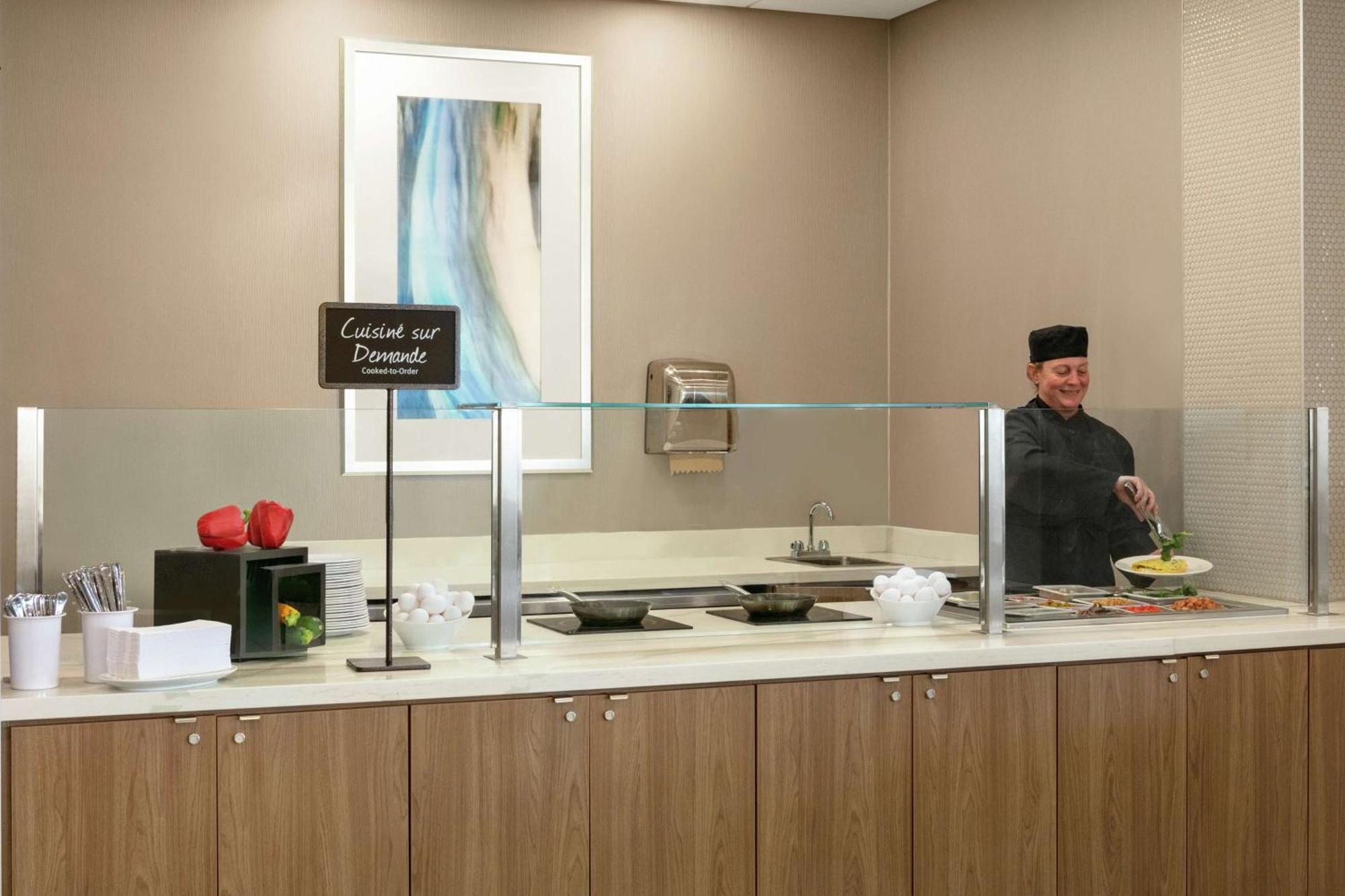 Embassy Suites By Hilton Montreal Airport Pointe-Claire Eksteriør bilde